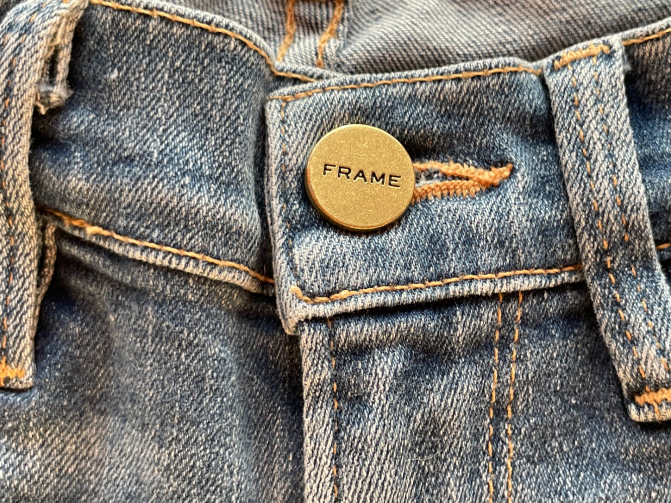 FRAME Wunderschöne Le Skinny de Jeanne Crop Jeans!