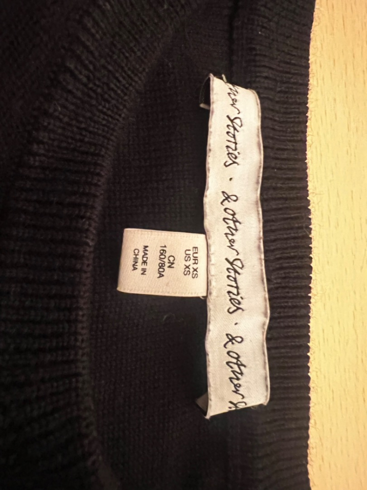 & other stories Katzenpullover aus Wolle Crystal