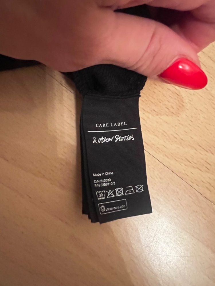 & other stories Katzenpullover aus Wolle Crystal