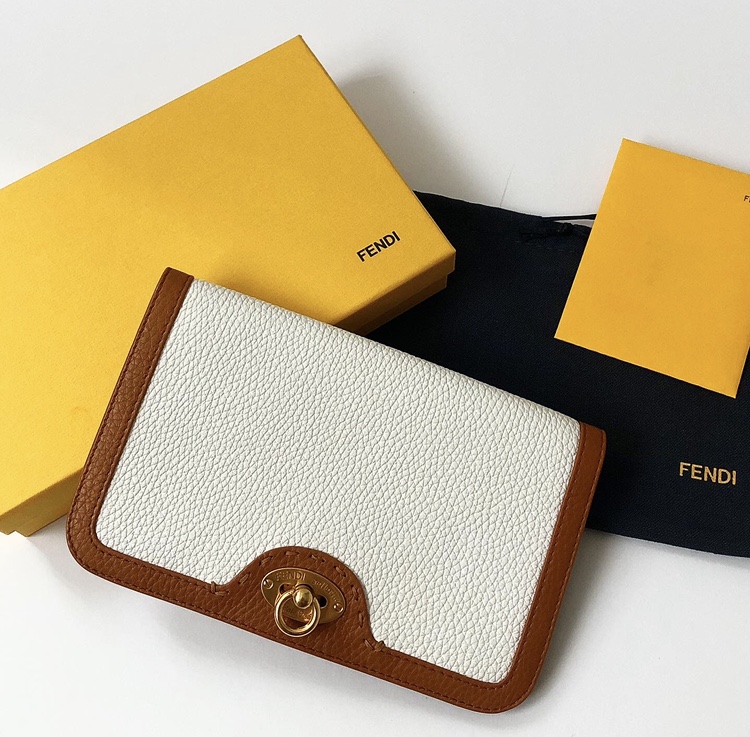 Fendi Kupplung/Brieftasche