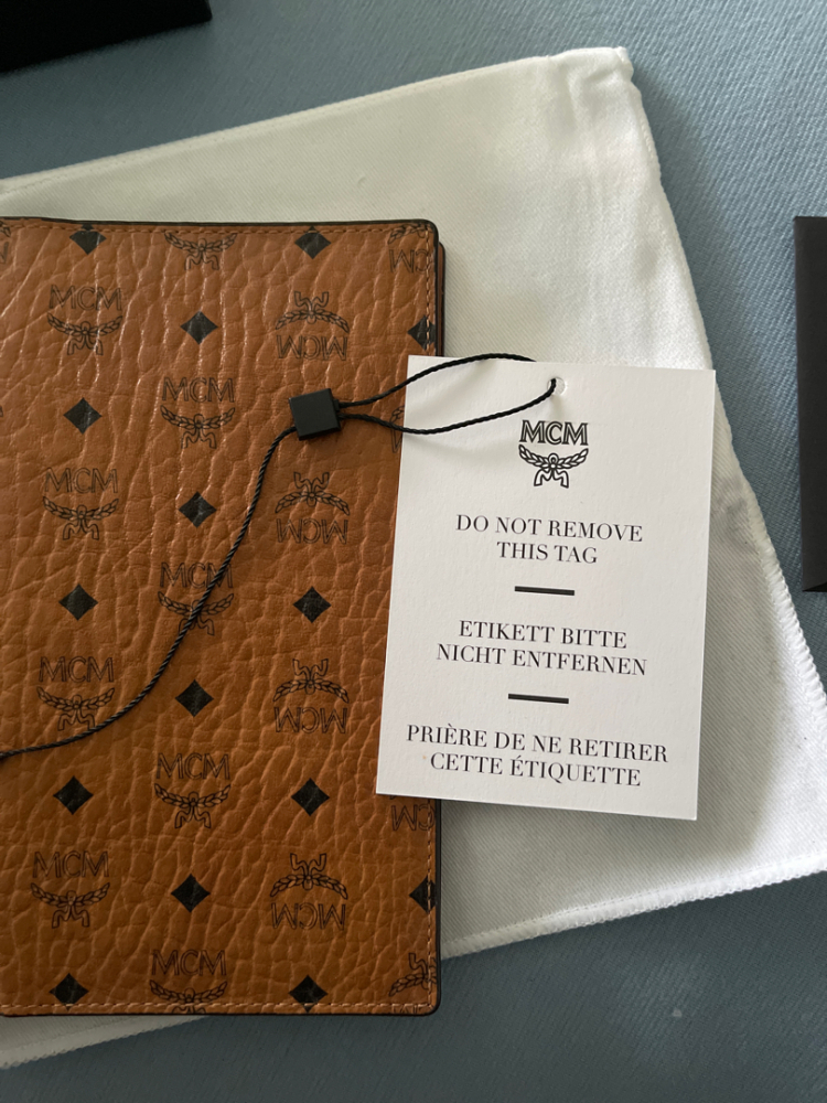 MCM Reisepasshülle