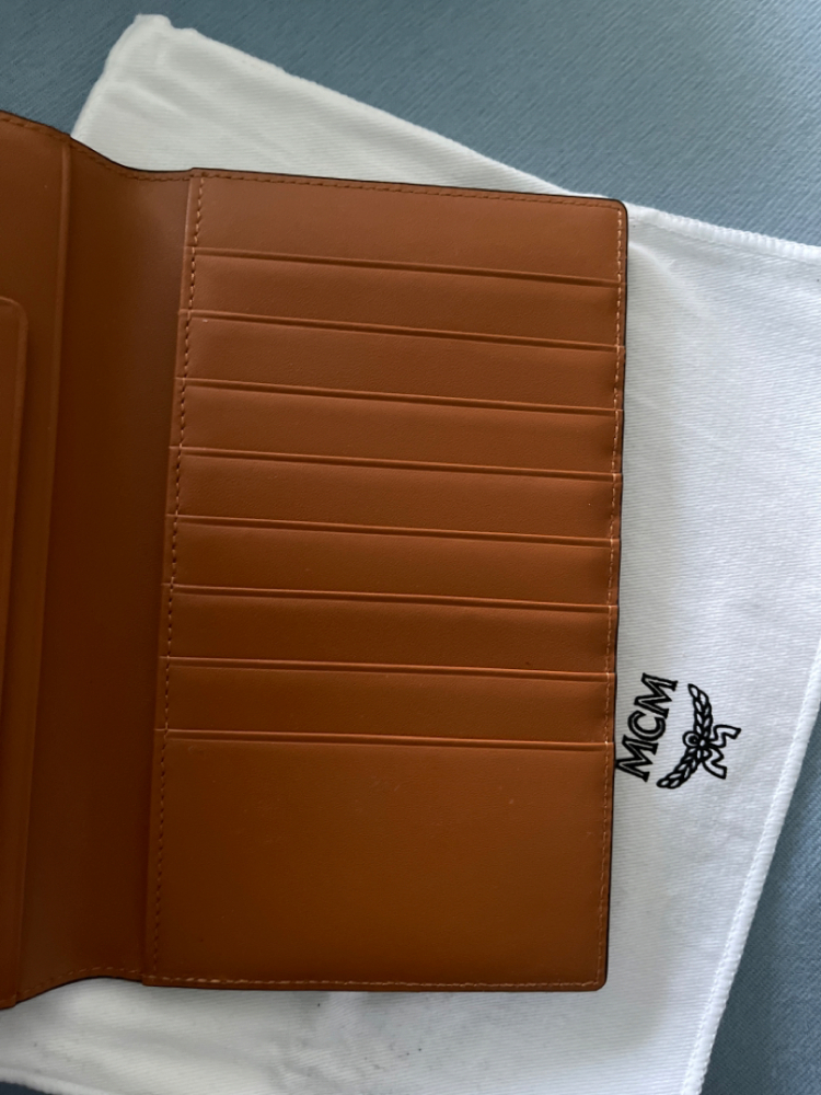 MCM Reisepasshülle