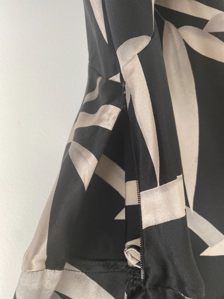 Emporio Armani Robe de cocktail en soie