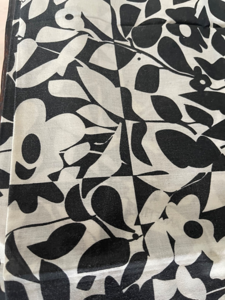 Lancetti Spring floral cotton scarf/ pareo