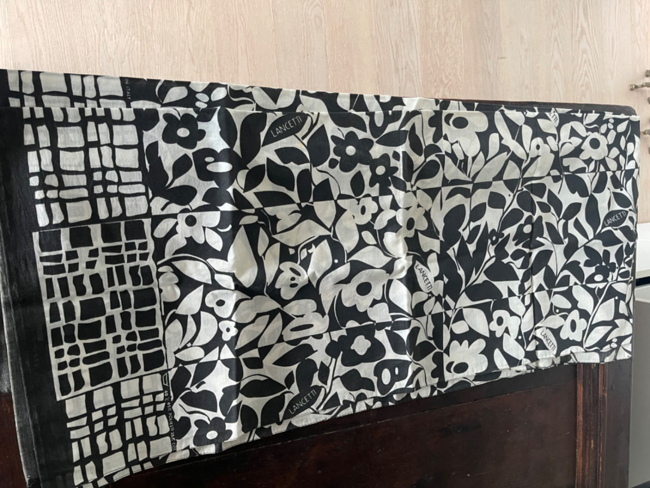 Lancetti Spring floral cotton scarf/ pareo