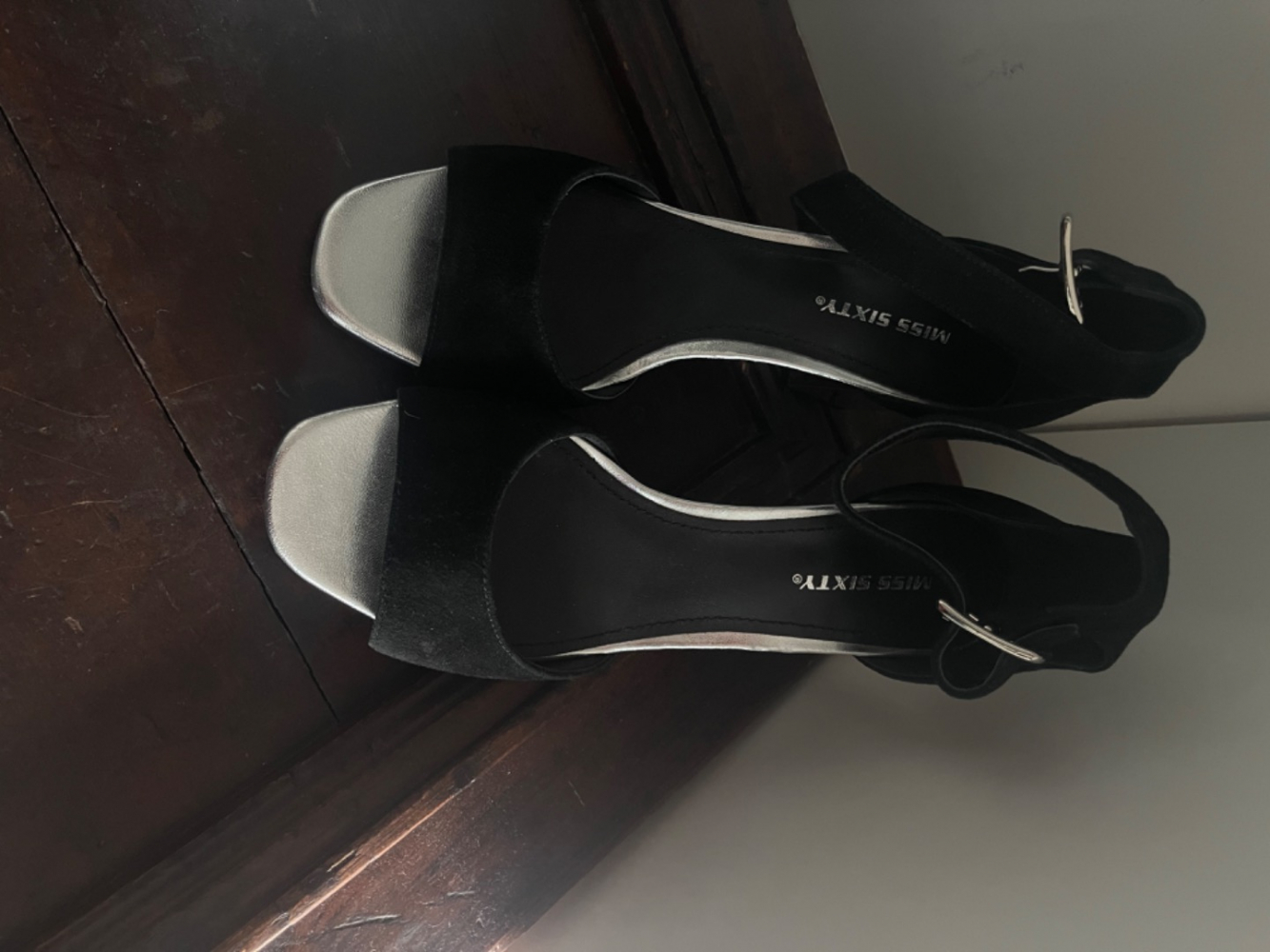 Miss Sixty Leder Wildleder Metallabsatz Sandalen