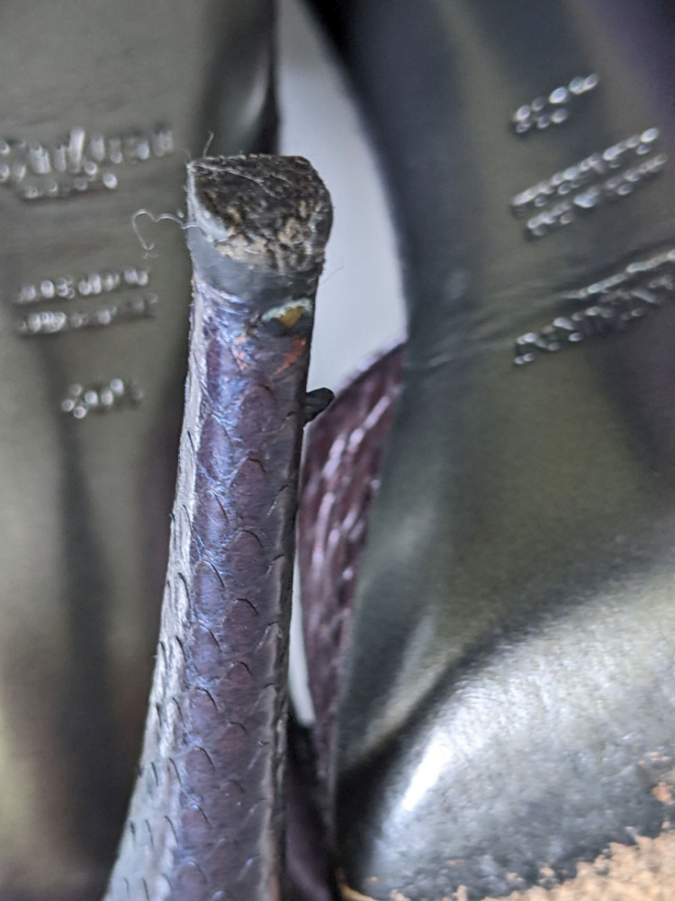 Yves Saint Laurent Sandalen aus Schlangenleder