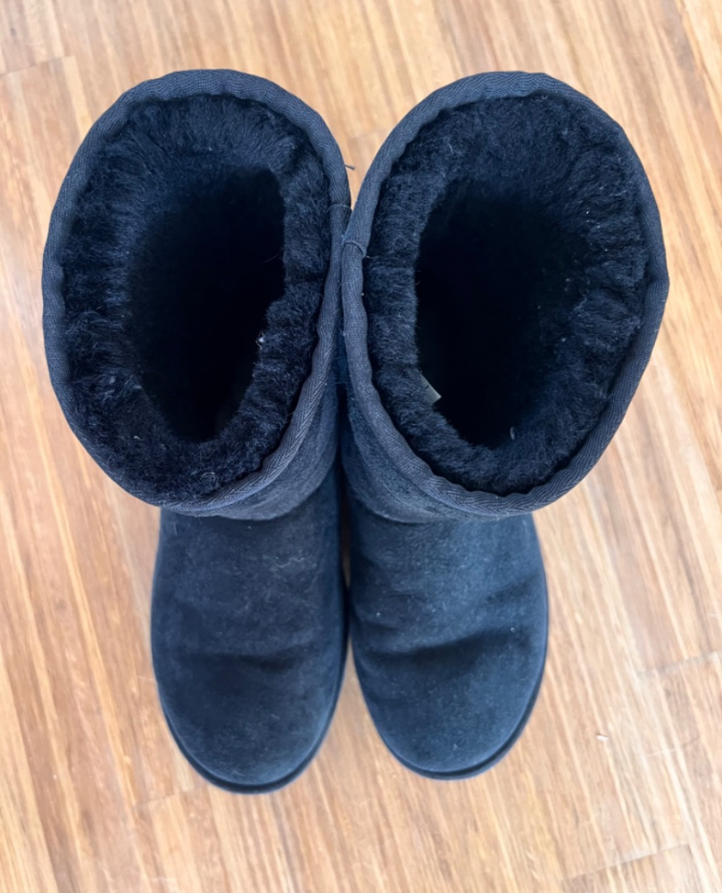 UGG Classic Short II boots