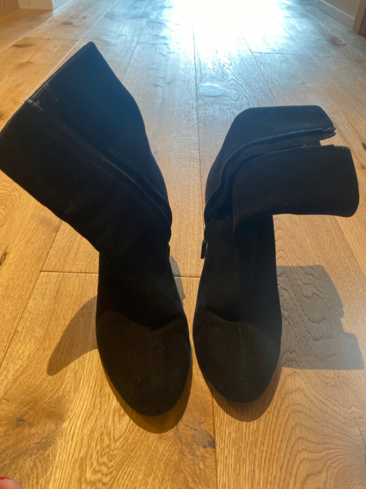 Gucci Studded heel boots