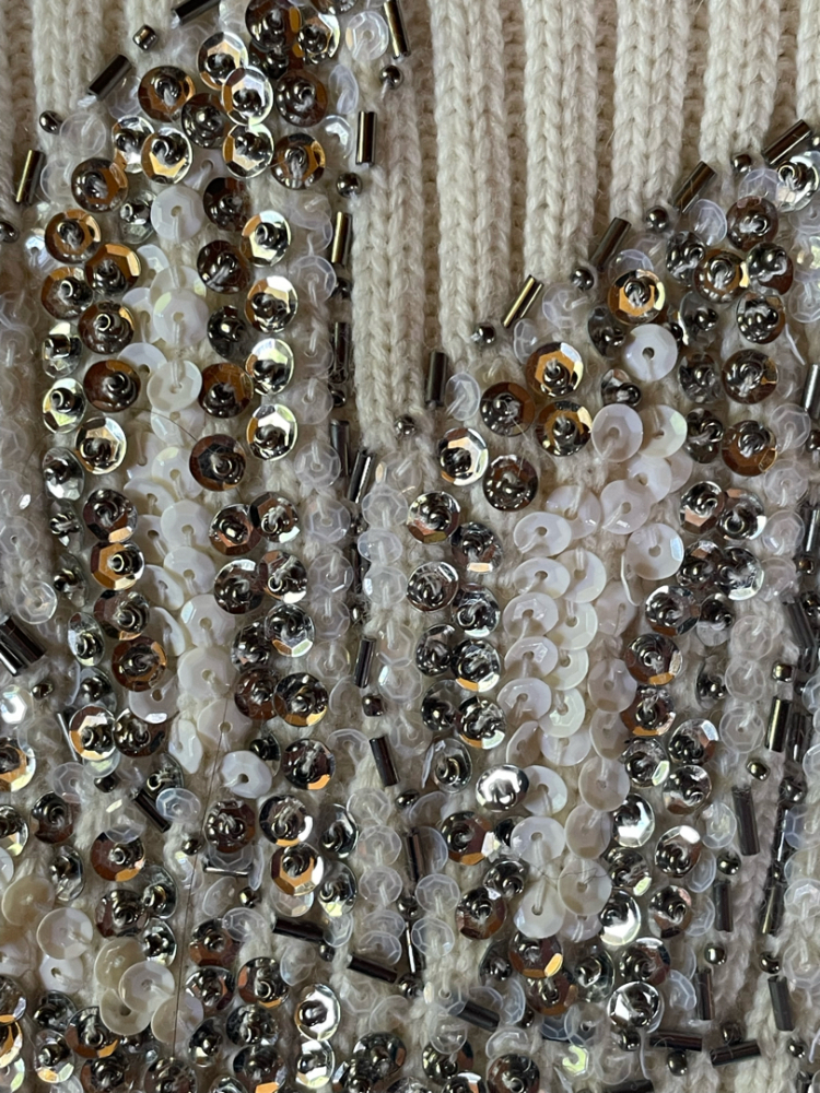 Pinko Kragenschal mit Perlen