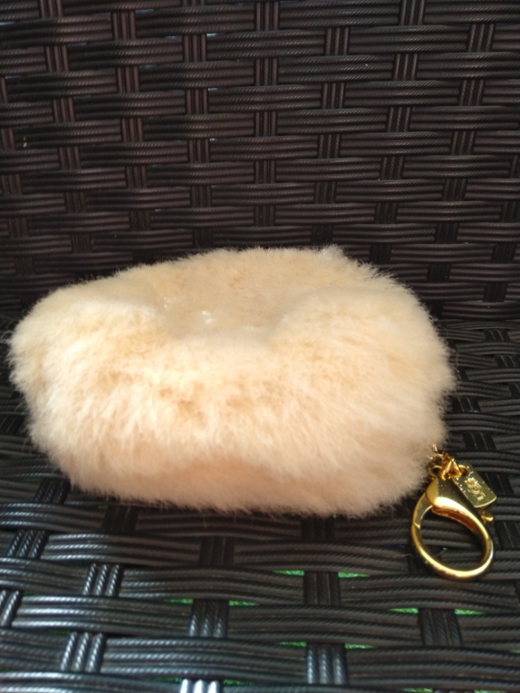 UGG coin purse