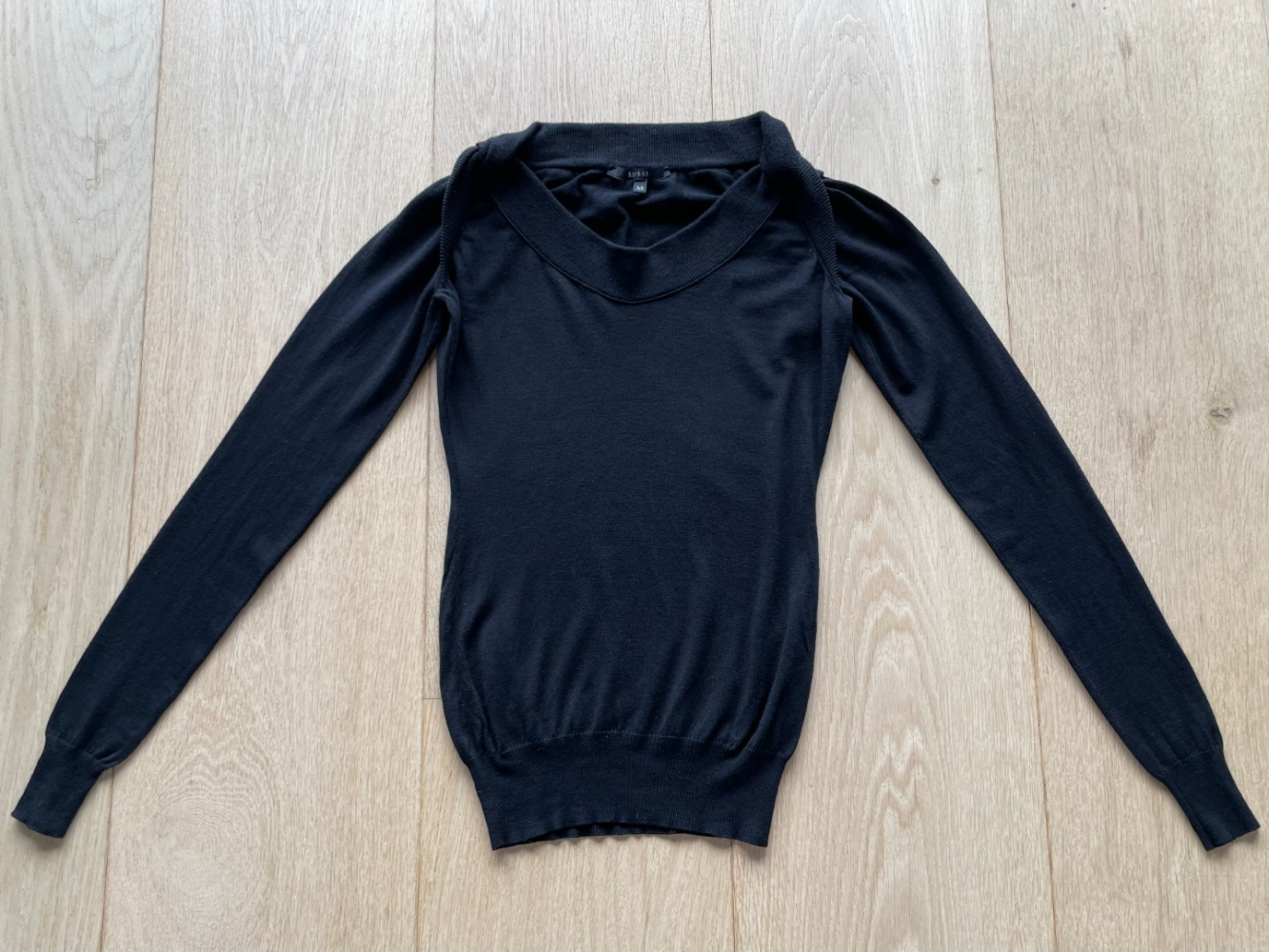 Gucci Seltenes Gucci-Top mit atemberaubendem Ausschnitt!