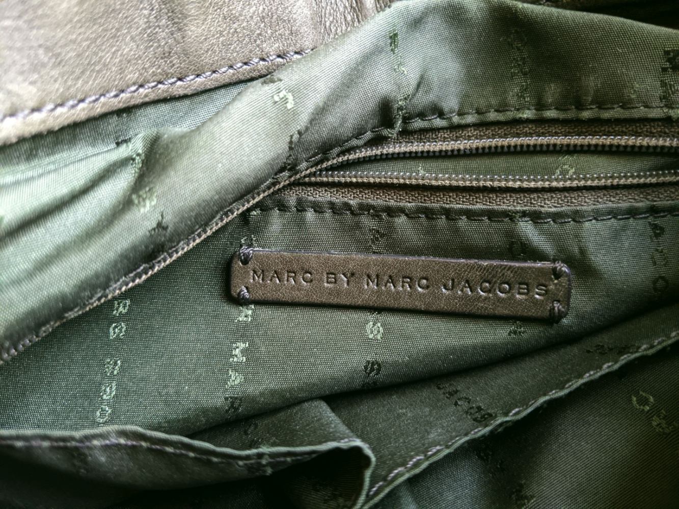 Marc by Marc Jacobs Sac en cuir brun-vert