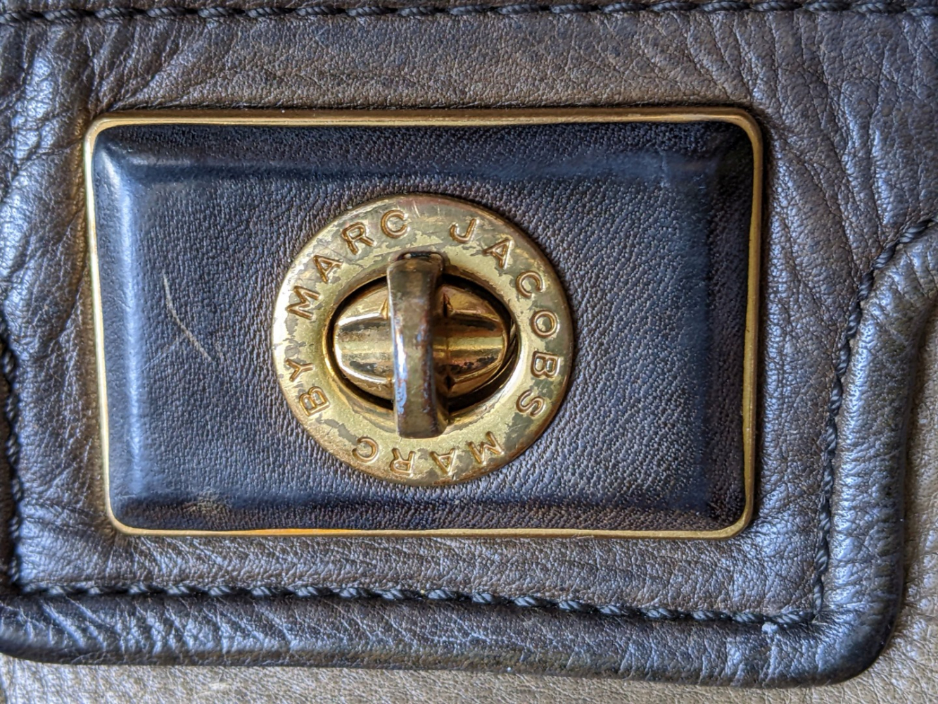 Marc by Marc Jacobs Sac en cuir brun-vert