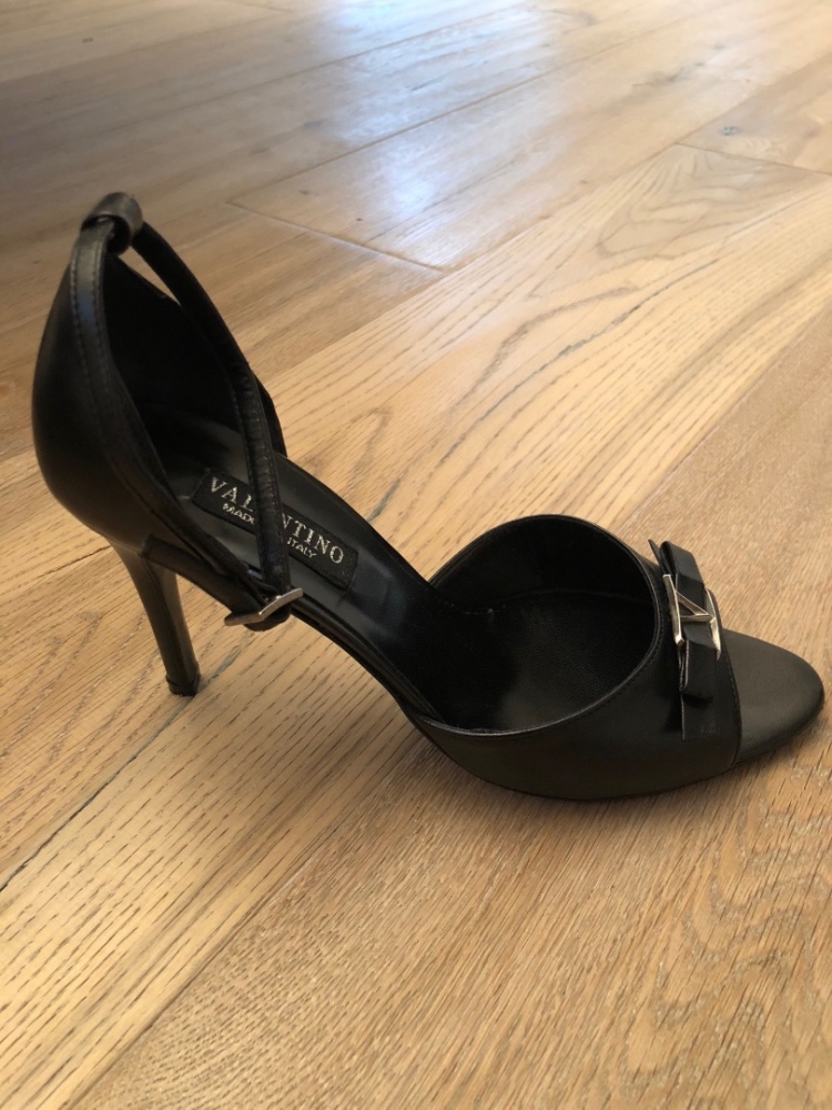Valentino Sandalen