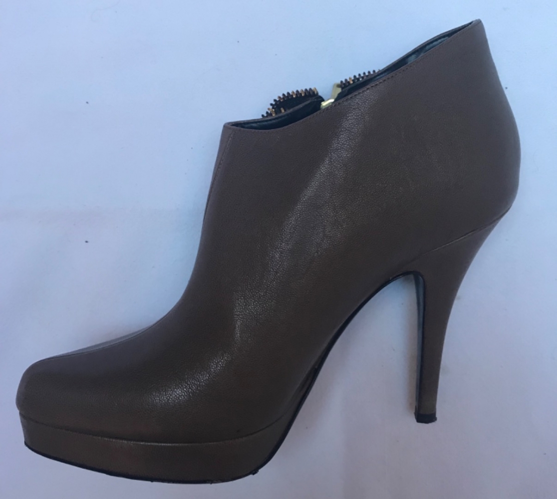 Juicy Couture Stiefel 'Izzie Zipper Edge'