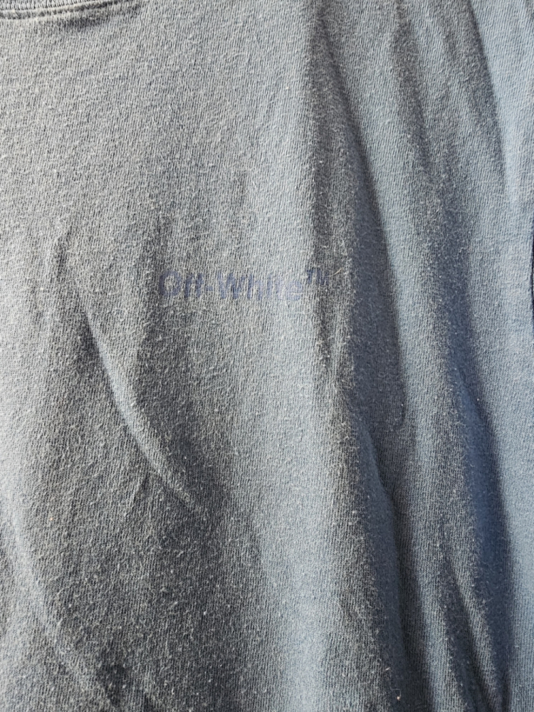 Off-White T-shirt