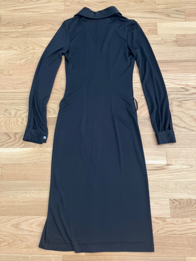 Patrizia Pepe “Petite robe noire”