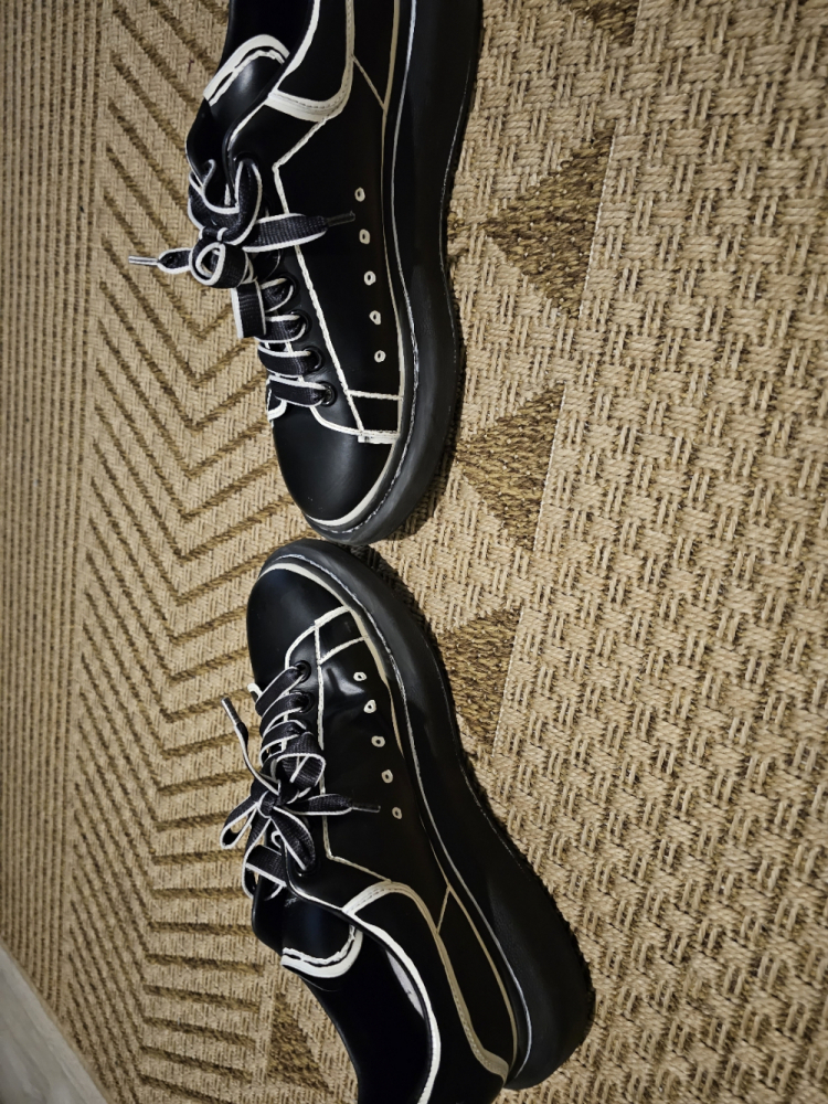 Alexander McQueen Sneakers