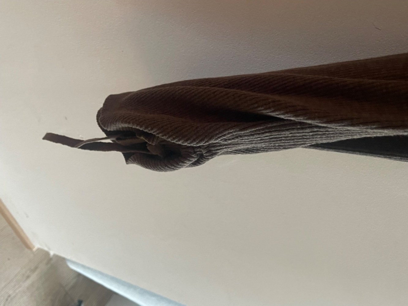 All Saints Strickkollektion Rosen Kleid