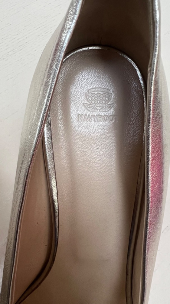 Navyboot Pumps