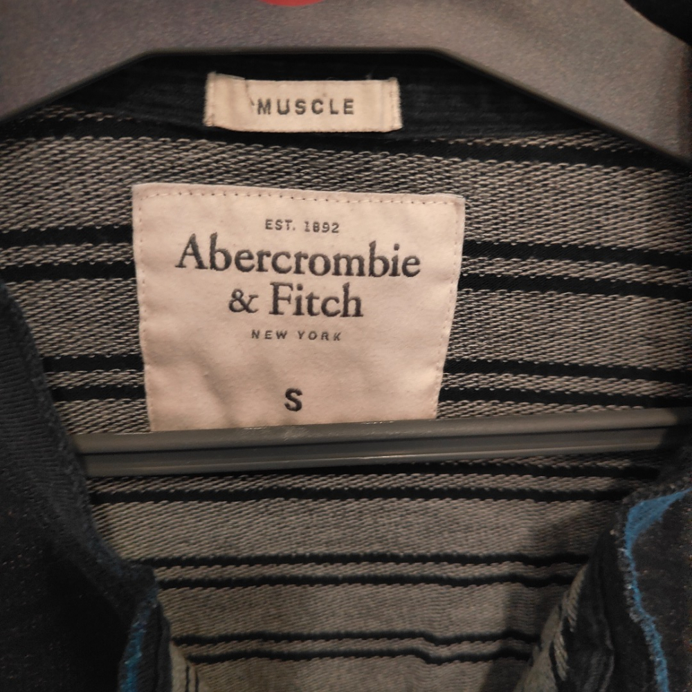 Abercrombie & Fitch t-shirt
