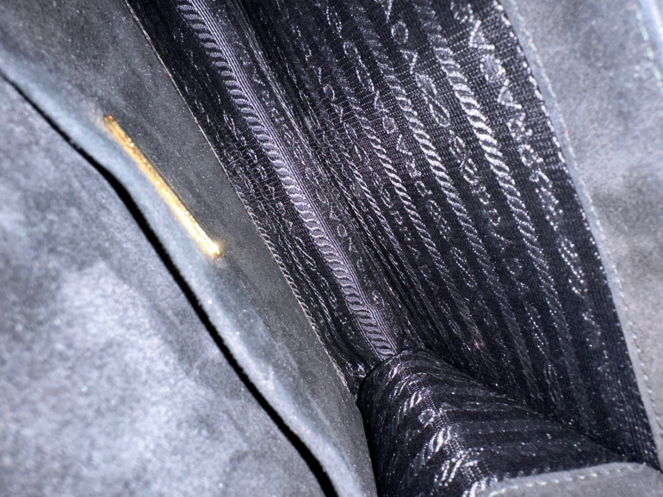 Prada Sac en velours Cahier