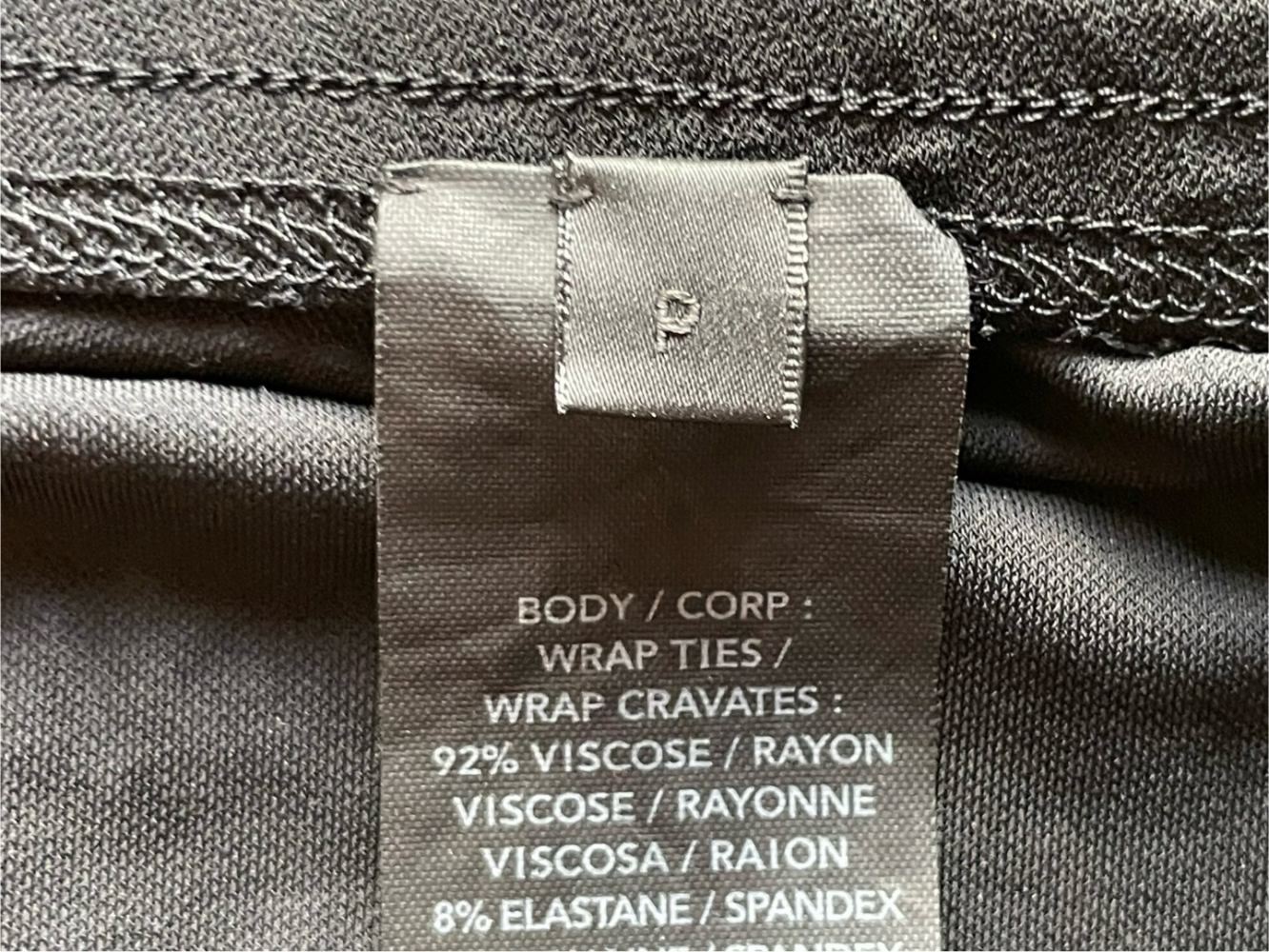 Donna Karan la luxueuse robe à l'infini d'Erika est une véritable réussite !