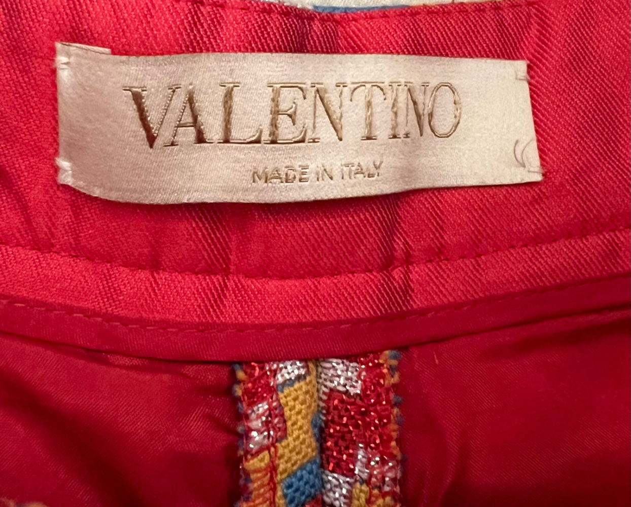 Valentino Short