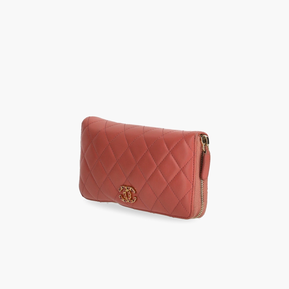 Chanel Chanel 19 Matelasse Long Wallet