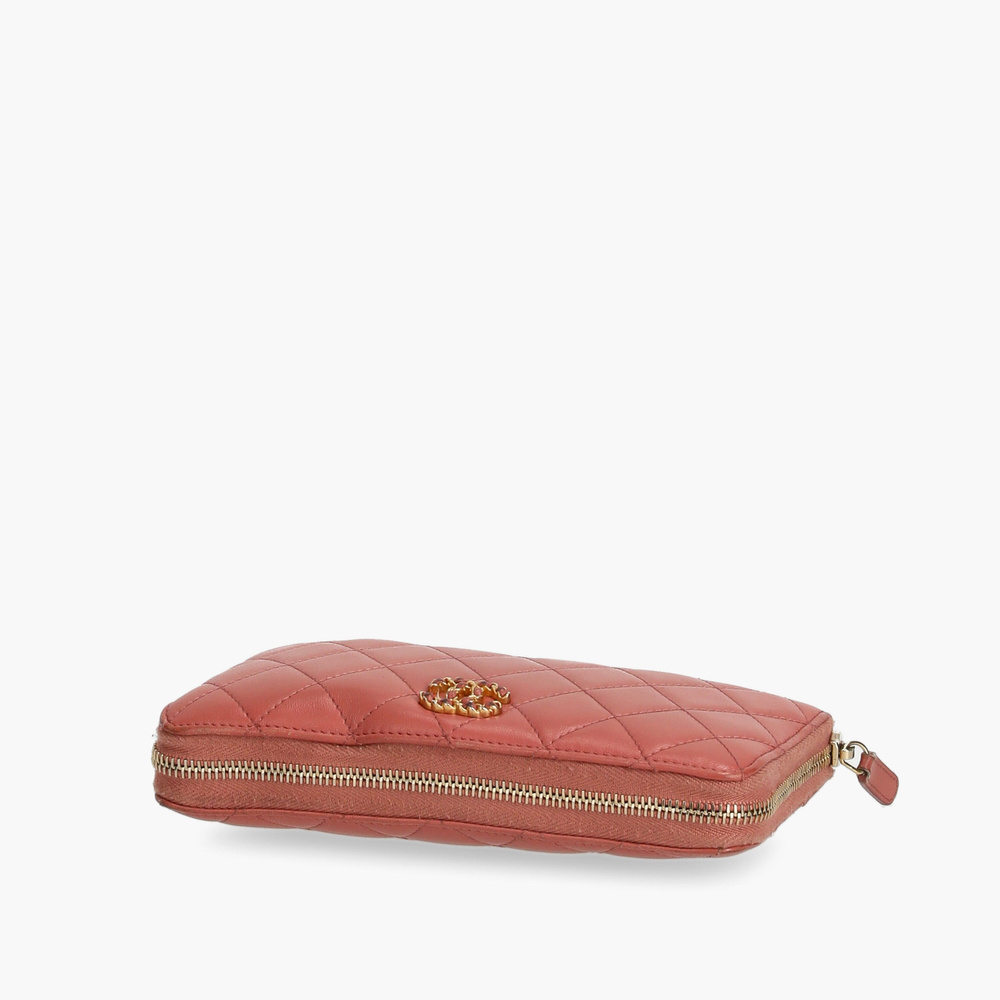 Chanel Chanel 19 Matelasse Long Wallet