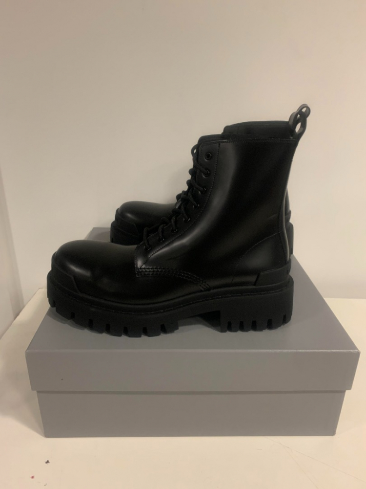 Balenciaga Damen-Stiefeletten 'Strike'
