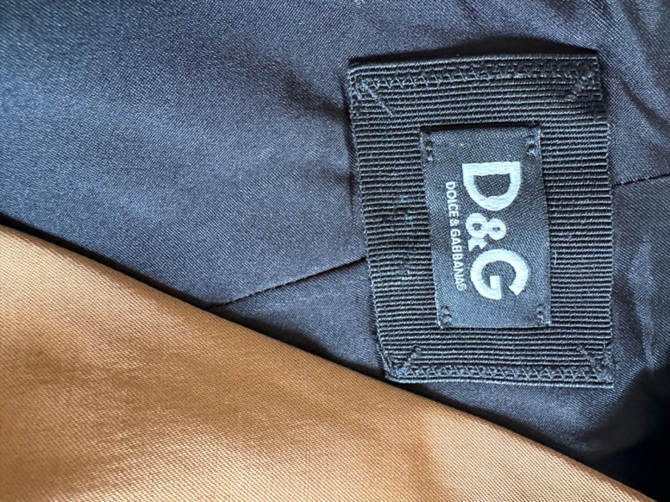 Dolce&Gabbana Kleid mit schönem Ausschnitt