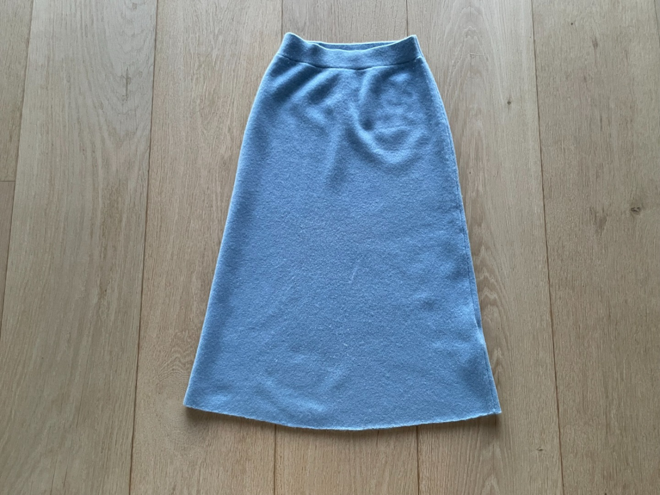 Equipment Top Suzanna et jupe Daveney en Ciel Blue