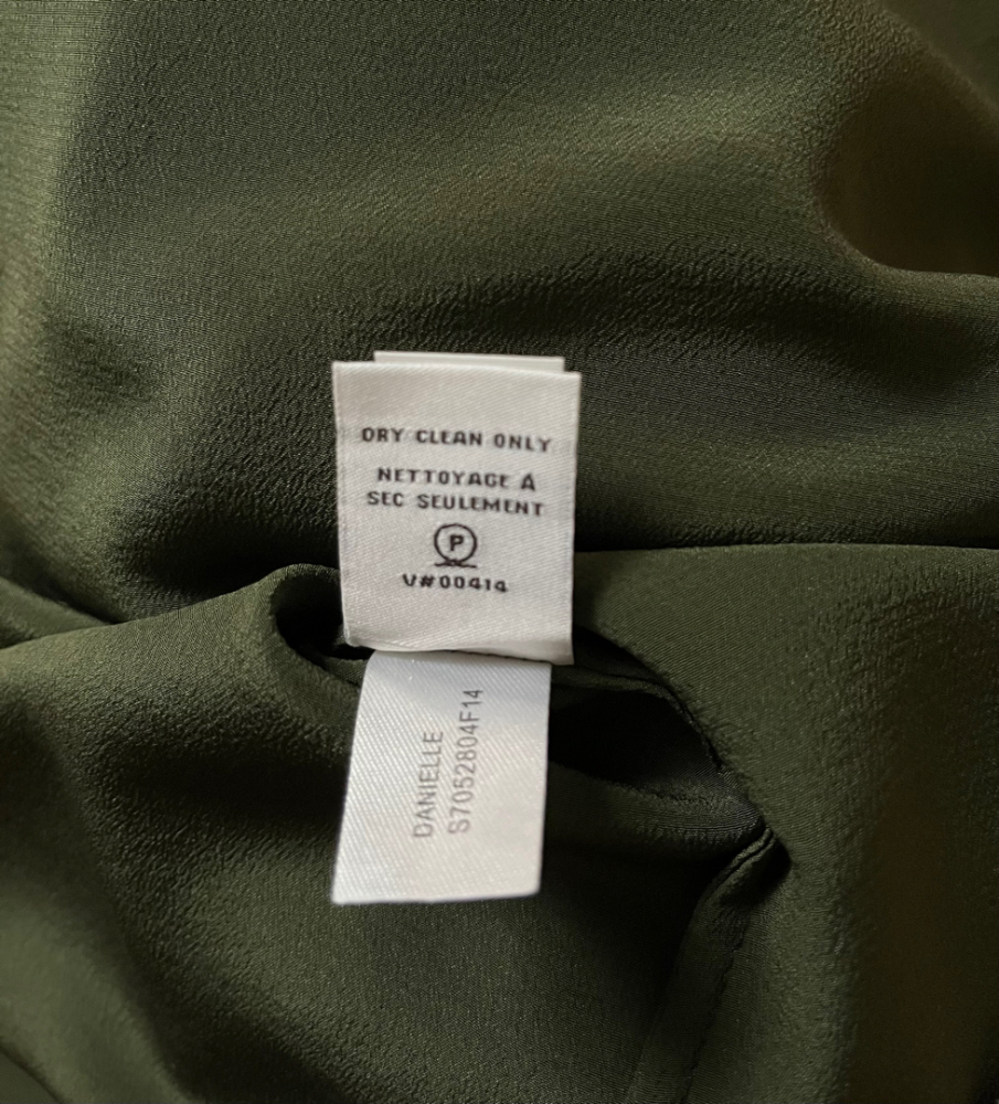 Diane von Furstenberg Danielle olivfarbenes Seidenhemd