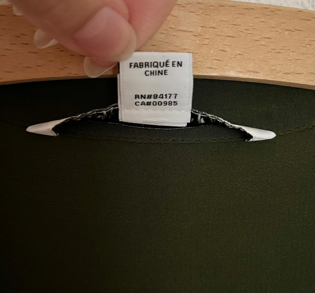 Diane von Furstenberg Danielle olivfarbenes Seidenhemd