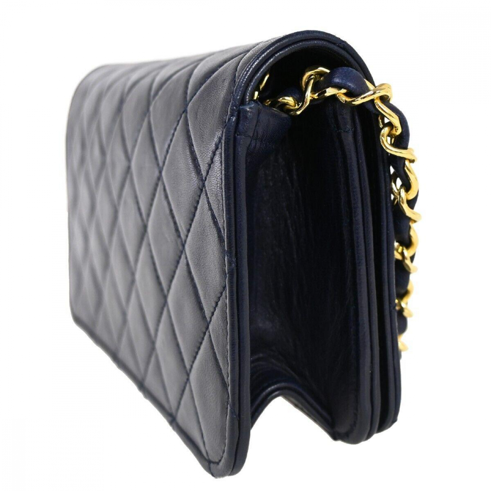 Chanel Mini matelassé