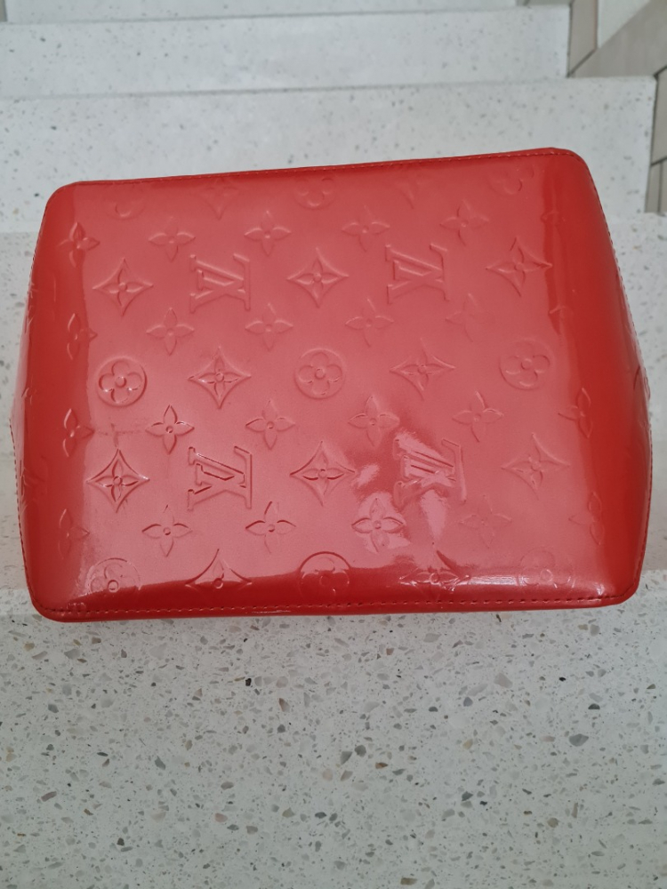 Louis Vuitton Bellevue