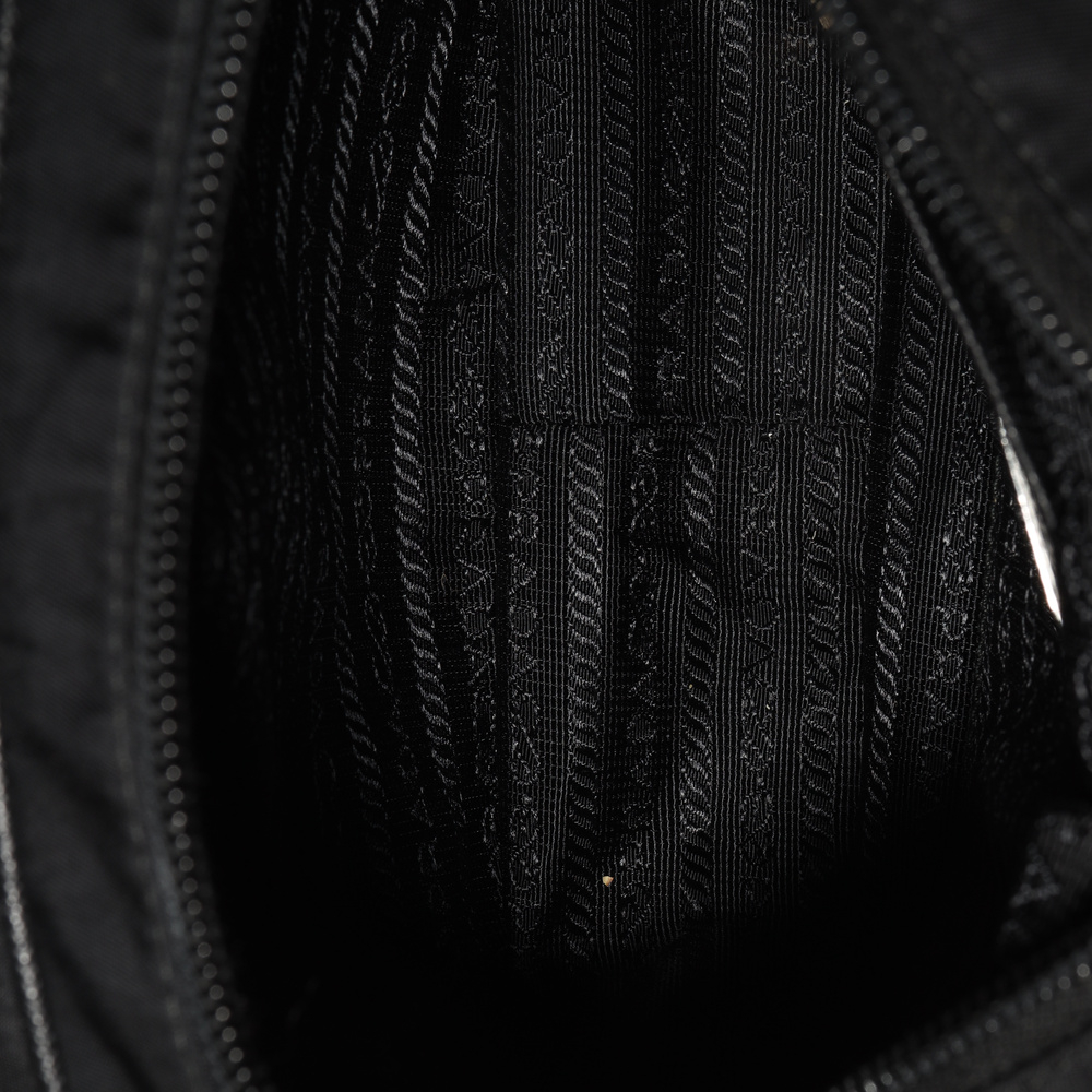 Prada Tessuto Re-edition 2005 Crossbody Bag