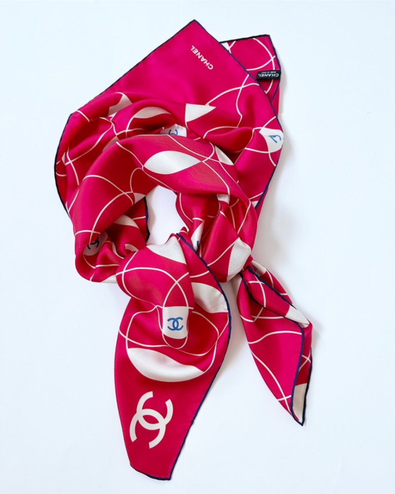 Chanel Foulard