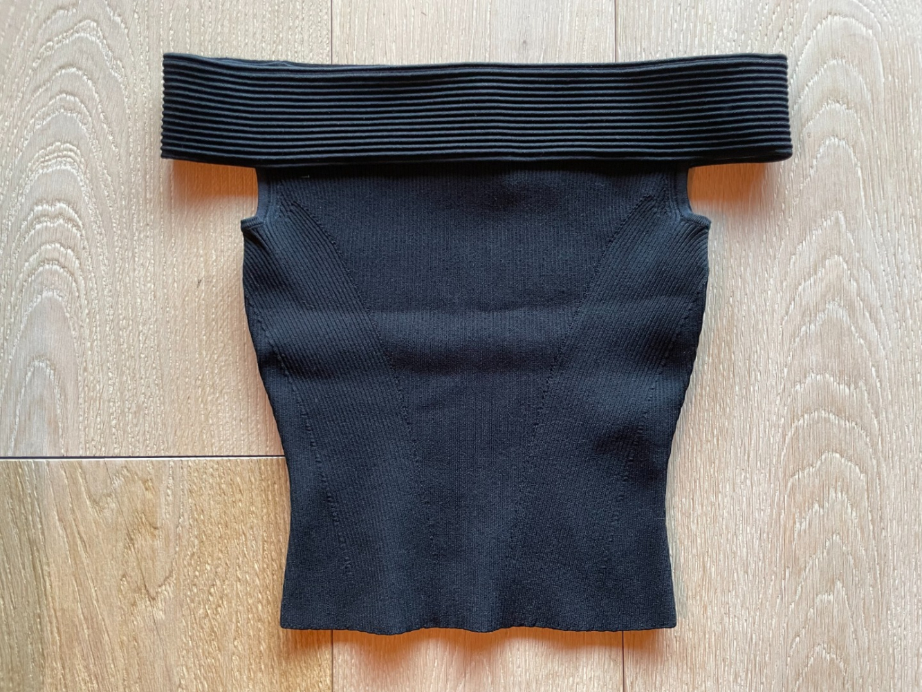 Alexander McQueen schulterfreies geripptes Oberteil