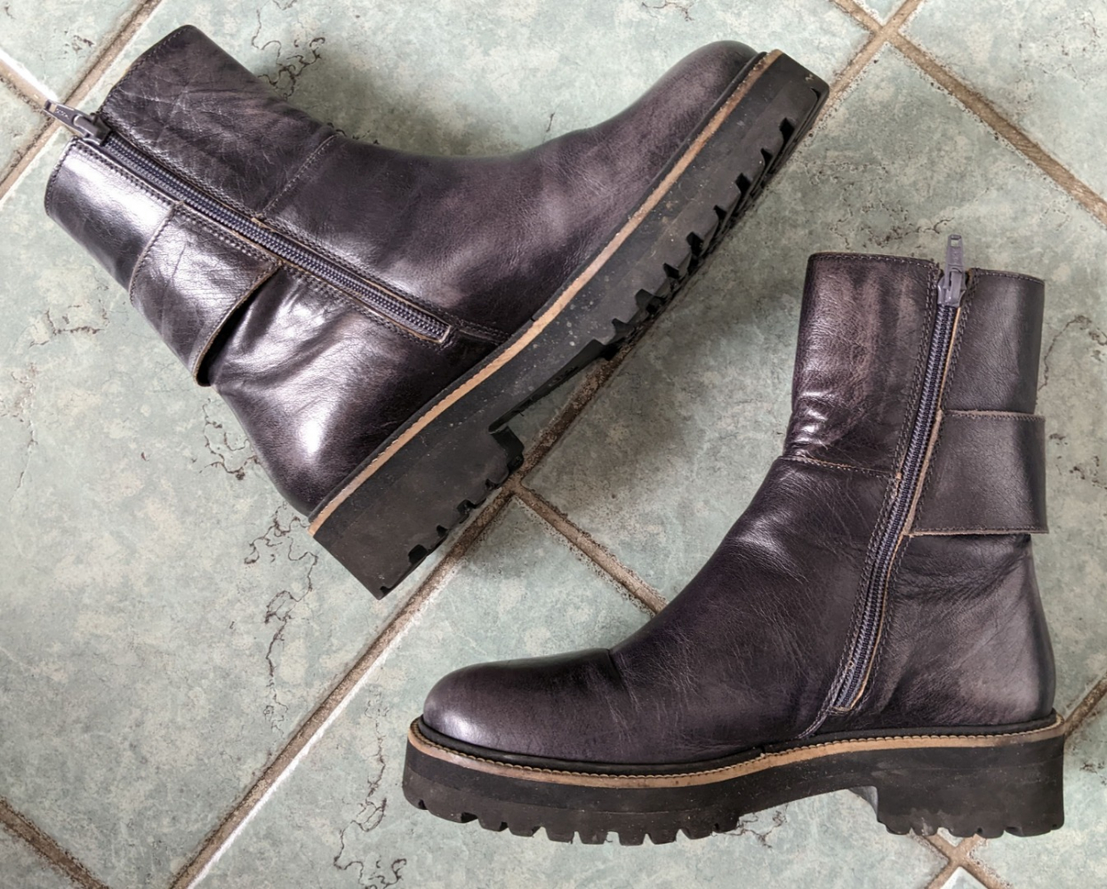 Maison Martin Margiela Unisex anthracite-taupe leather boots 36