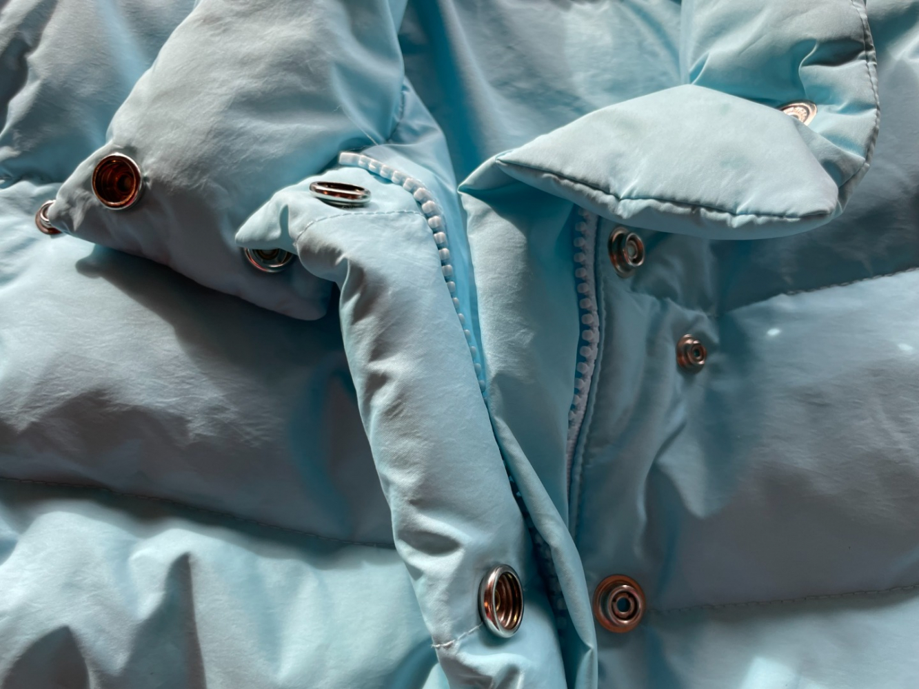 Elie Tahari Beautiful powder blue down puffer jacket!