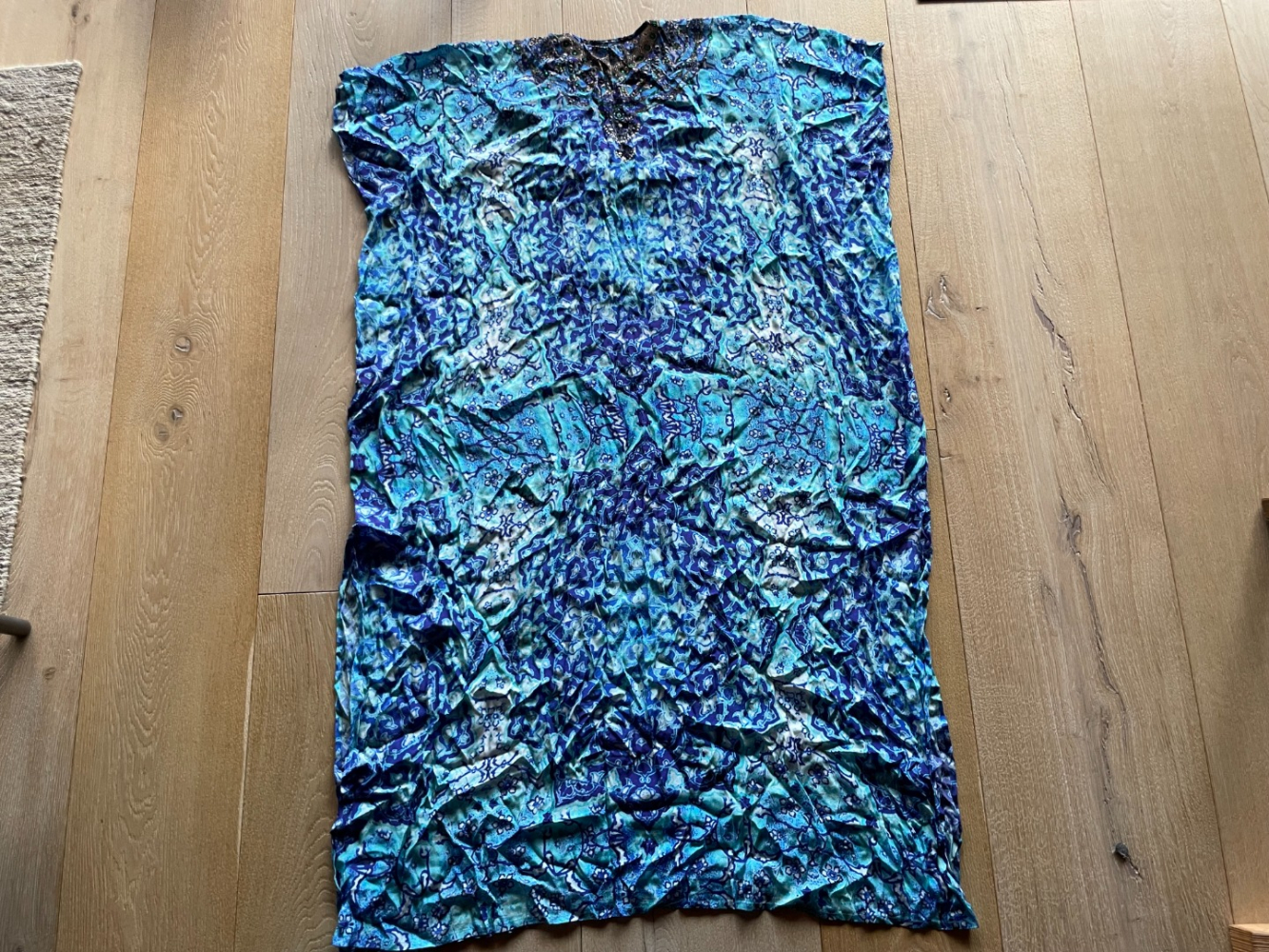 Shahida Parides Kleid