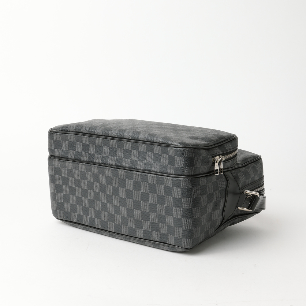 Louis Vuitton Damier Graphite Leoh Messenger Bag