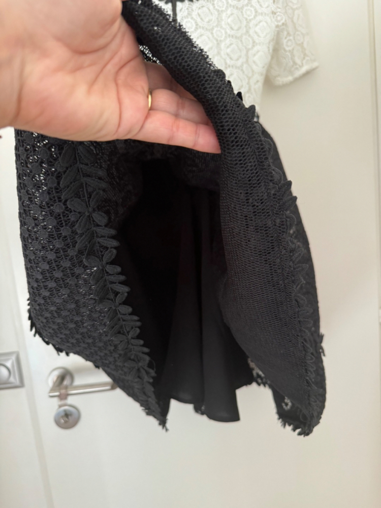 Maje Wunderschönes neues Kleid mit Stickerei