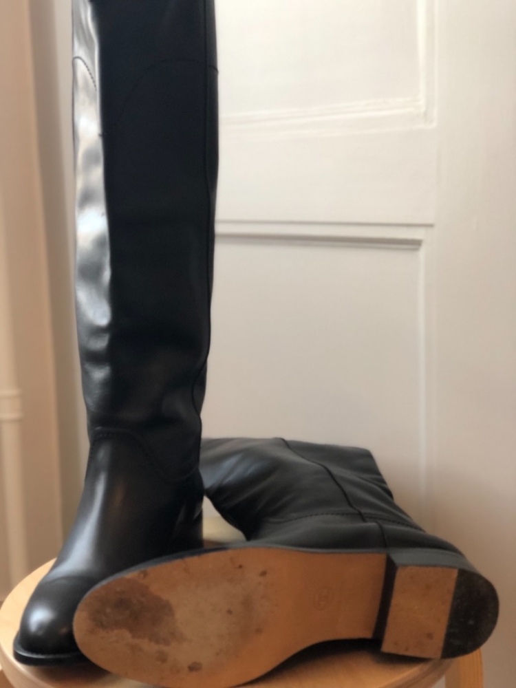 Chanel Stiefel