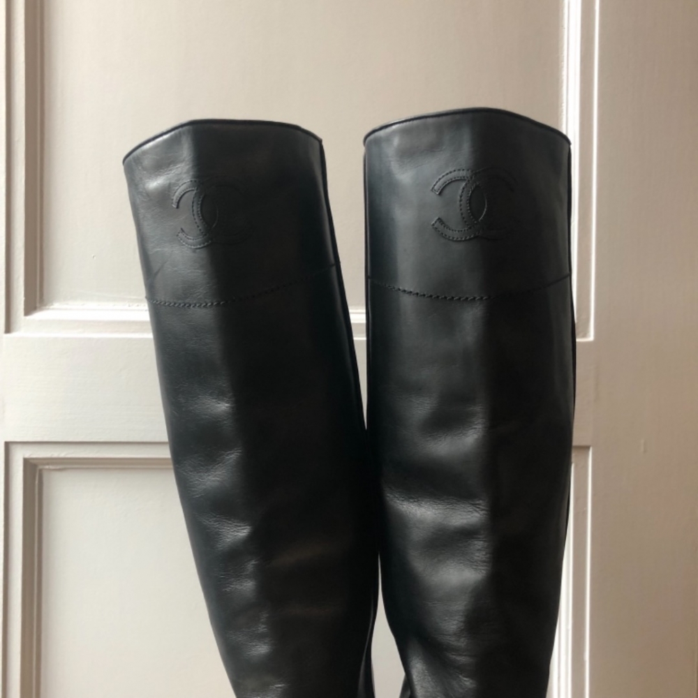 Chanel Stiefel