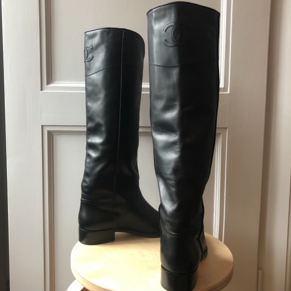 Chanel Stiefel