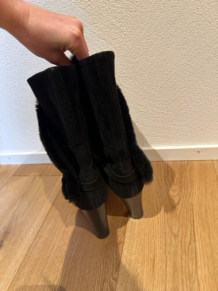 Loro Piana Pelzstiefel